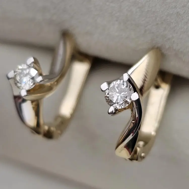 Серьги Deimantas 116364760 вес 4.17 г золото, бриллиант купить,NaN