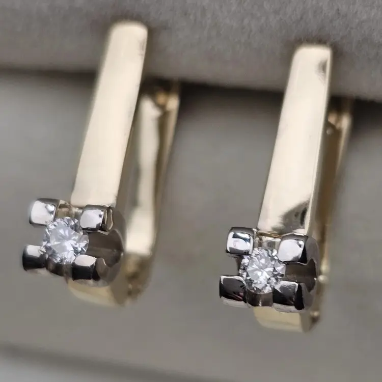 Серьги Deimantas 120037039 вес 3.63 г золото, бриллиант купить,NaN