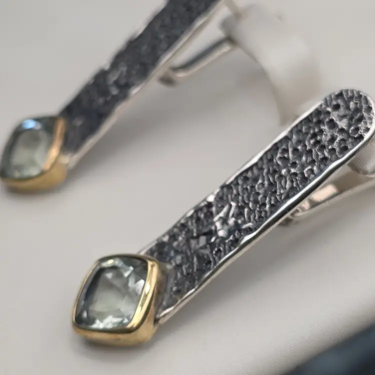 Серьги Deimantas 123917431 вес 11.75 г серебро, аметист купить,NaN