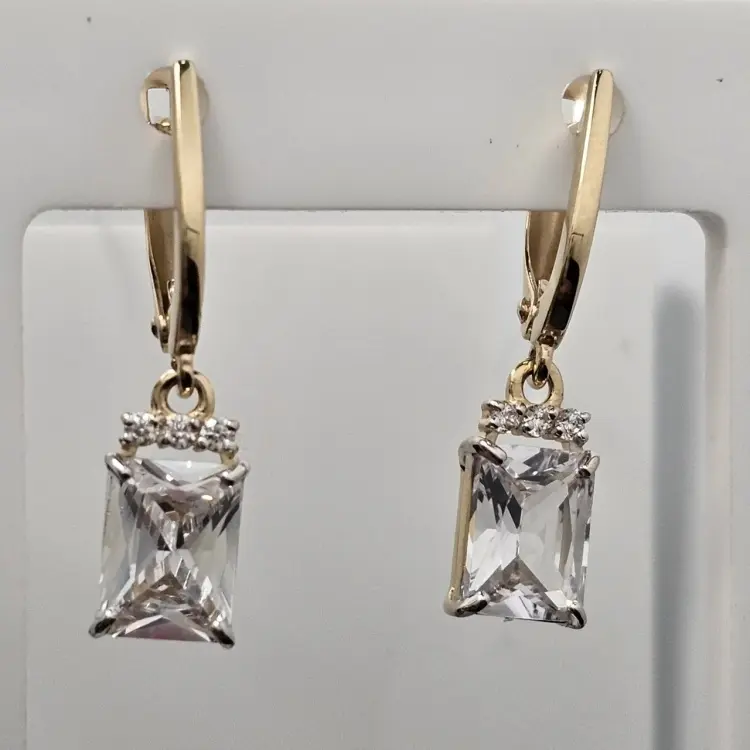 Серьги Deimantas 121622840 вес 3.43 г золото, фианит купить,NaN