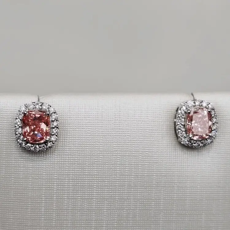 Серьги Deimantas 121712217 вес 1.76 г золото, бриллиант выращенный купить,NaN