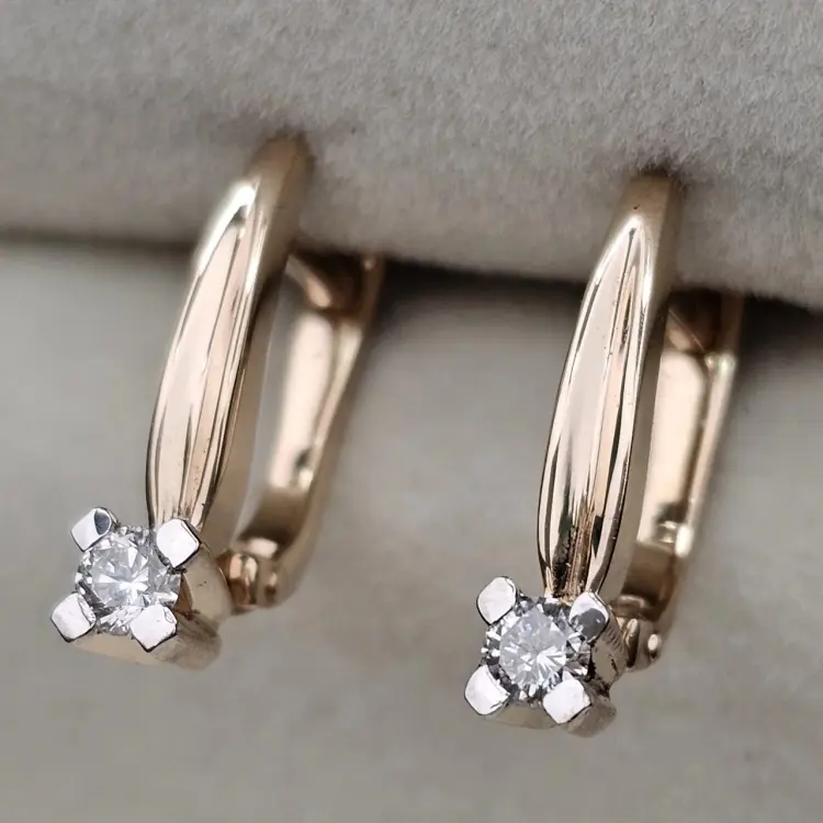 Серьги Deimantas 120037054 вес 2.96 г золото, бриллиант купить,NaN
