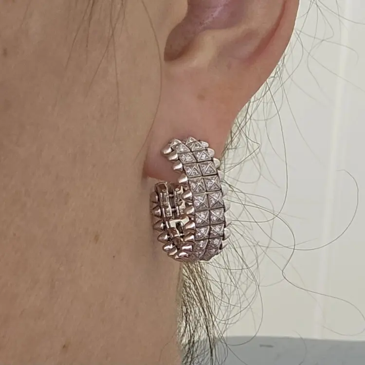 Серьги Deimantas 118293925 вес 16.74 г золото, бриллиант купить,NaN