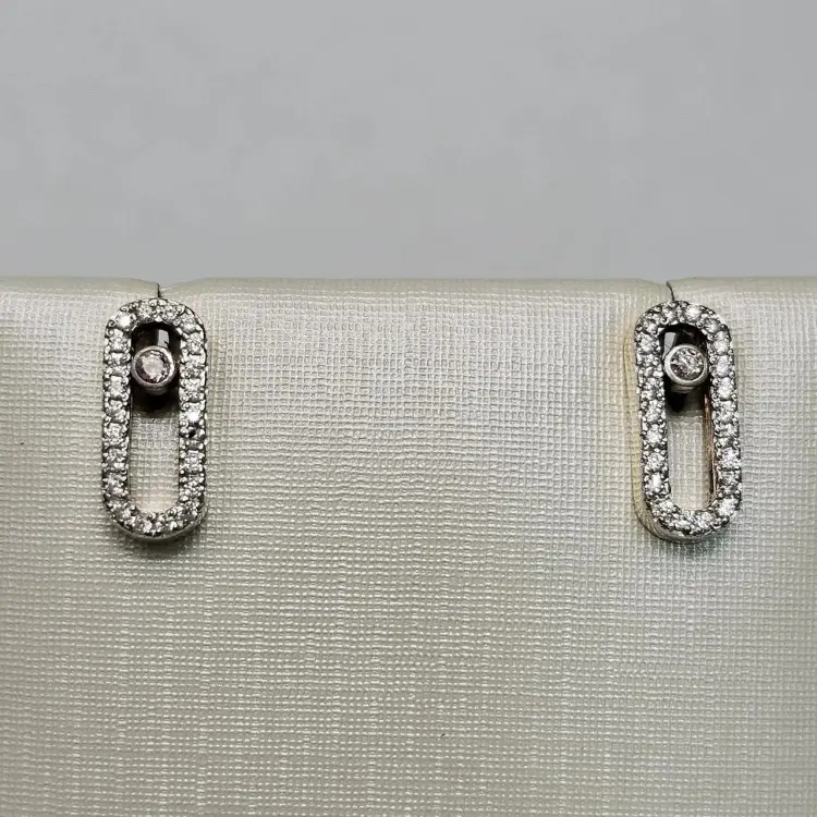 Серьги Deimantas 121624120 вес 2.25 г золото, фианит купить,NaN