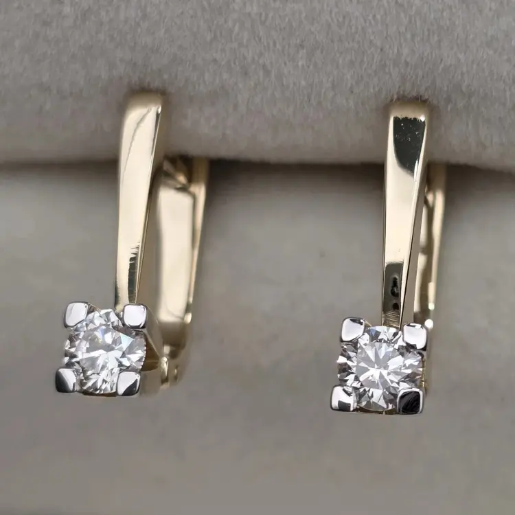 Серьги Deimantas 124321202 вес 3.3 г золото, бриллиант купить,NaN