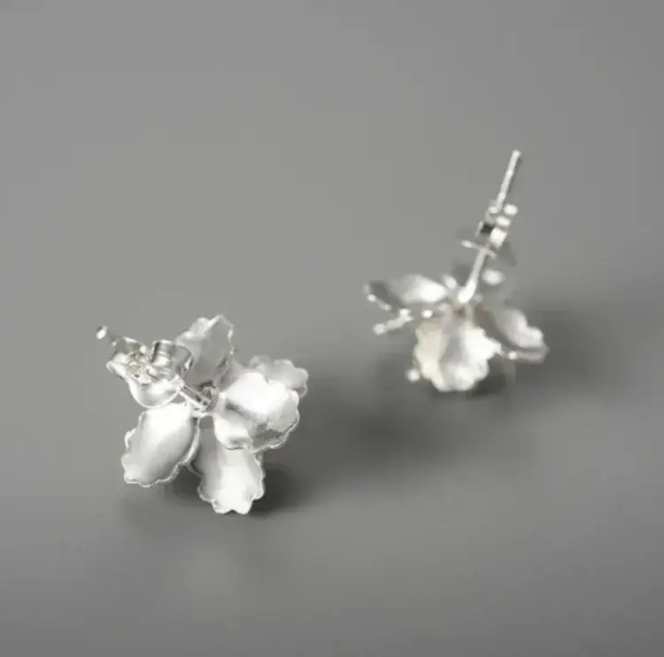 Серьги Deimantas 124950062 вес 1.51 г серебро, без вставок купить,NaN