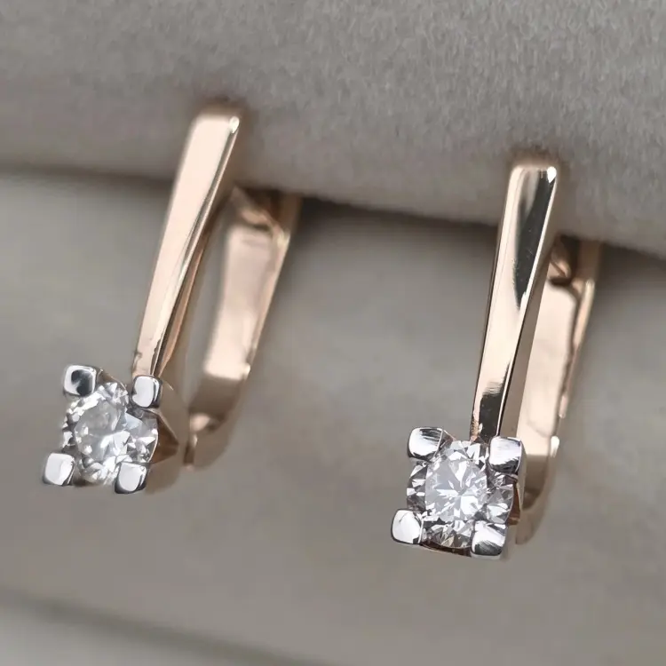 Серьги Deimantas 124321152 вес 3.28 г золото, бриллиант купить,NaN