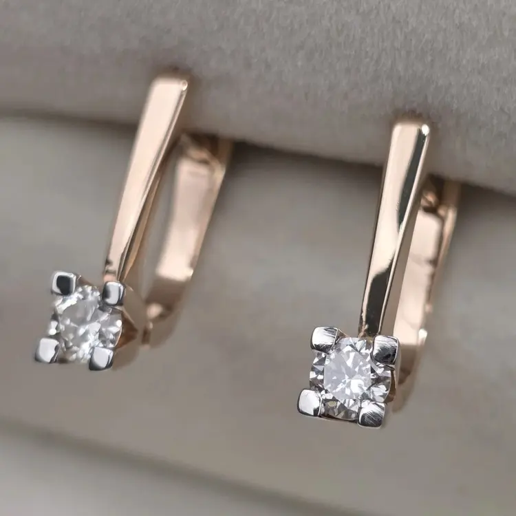Серьги Deimantas 124321152 вес 3.28 г золото, бриллиант купить,NaN