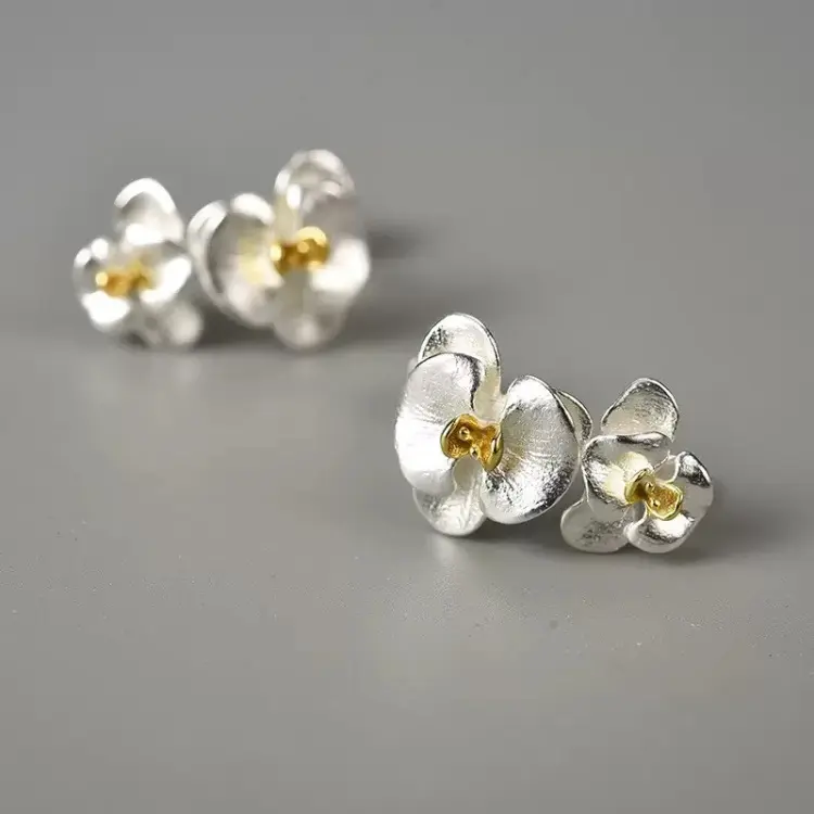 Серьги Deimantas 124949772 вес 4.08 г серебро, без вставок купить,NaN