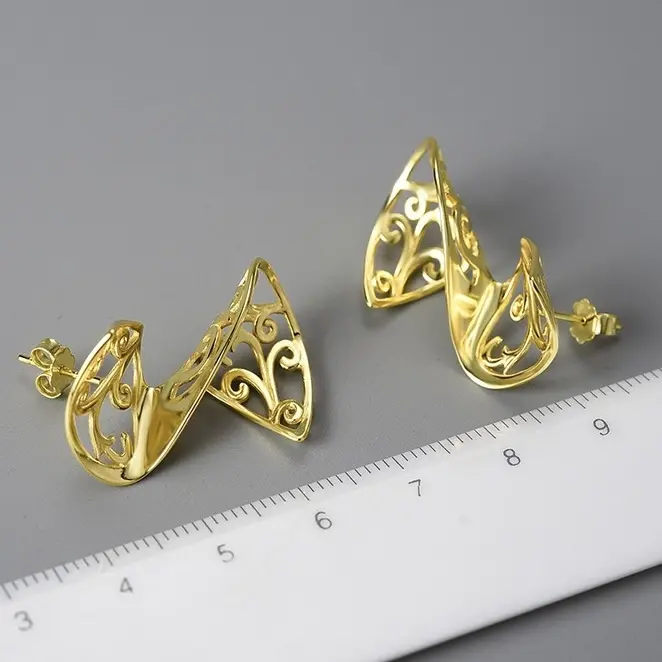 Серьги Deimantas 123949864 вес 4.3 г серебро, без вставок купить,NaN