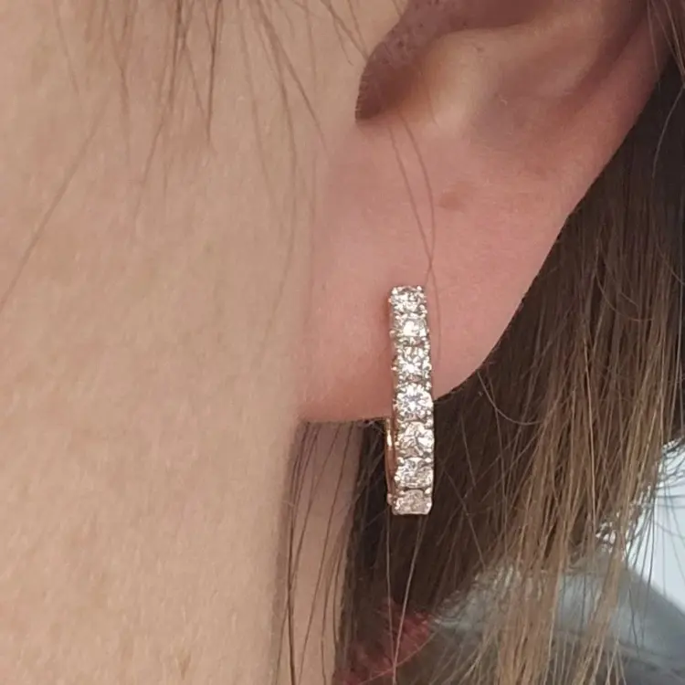 Серьги Deimantas 122603054 вес 2.7 г золото, бриллиант купить,NaN