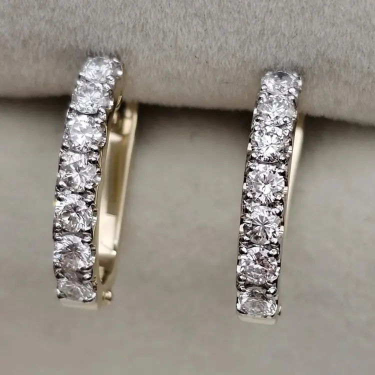 Серьги Deimantas 122603054 вес 2.7 г золото, бриллиант купить,NaN