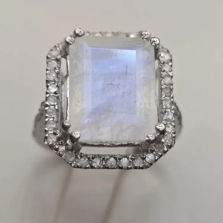Deimantas 122958448 размер 19 вес 5.43 г серебро, бриллиант, лунный камень - ForteMarket Deimantas 122958448 размер 19 вес 5.43 г серебро, бриллиант, лунный камень купить,NaN