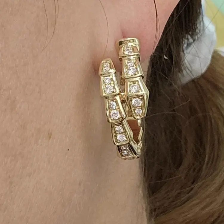 Серьги Deimantas 117311194 вес 12.09 г золото, бриллиант купить,NaN