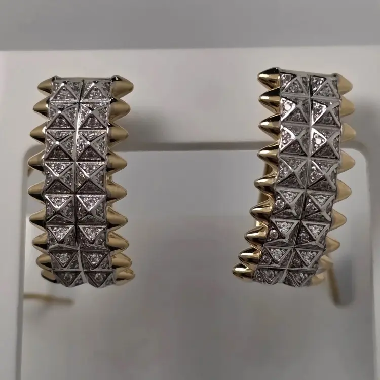 Серьги Deimantas 122665089 вес 6.02 г золото, фианит купить,NaN