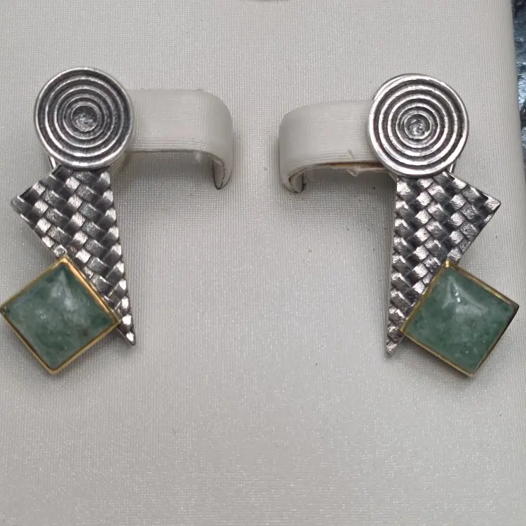 Серьги Deimantas 123917439 вес 11.34 г серебро, кварц купить,NaN