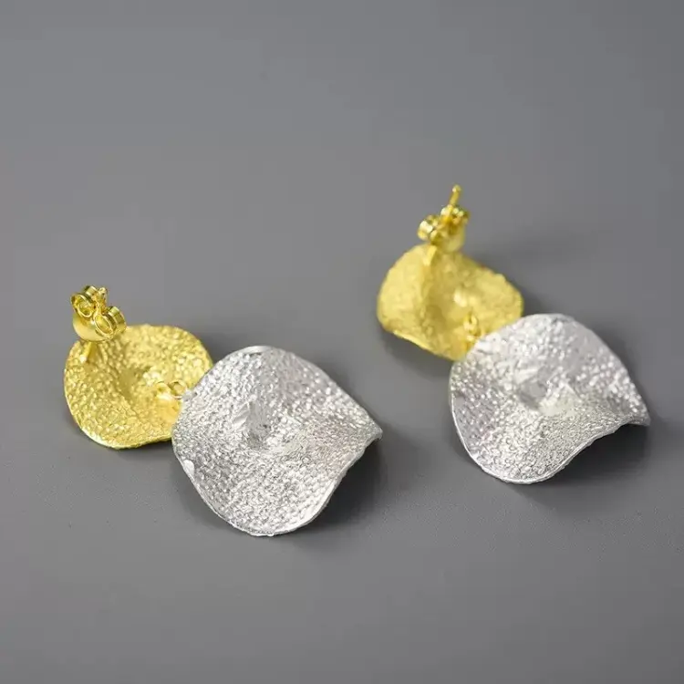 Серьги Deimantas 124950045 вес 5.34 г серебро, без вставок купить,NaN