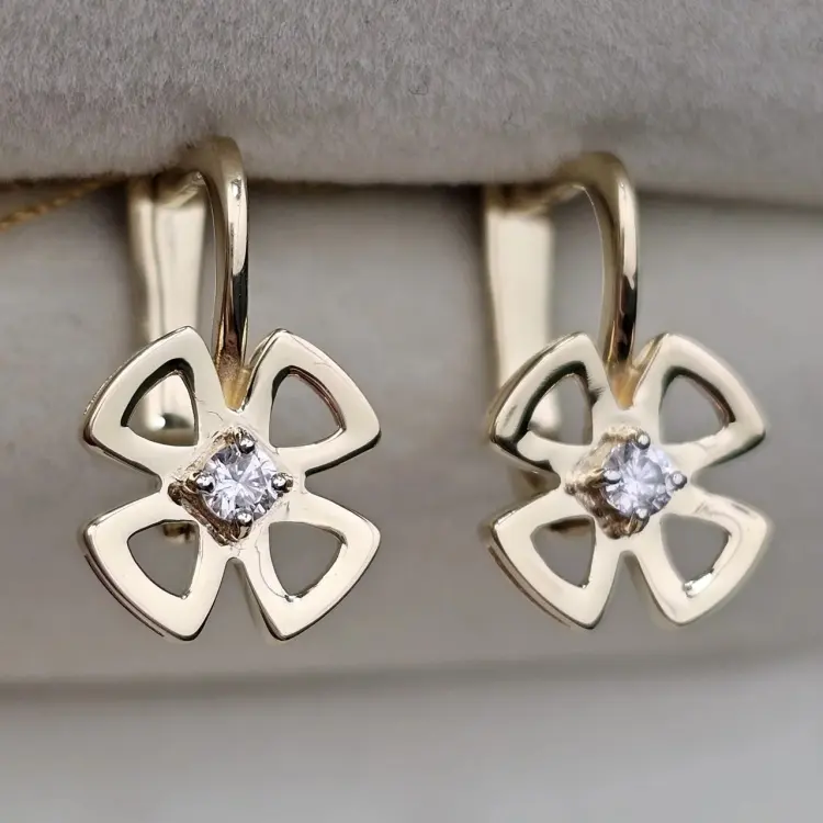 Серьги Deimantas 116265781 вес 3.48 г золото, бриллиант купить,NaN