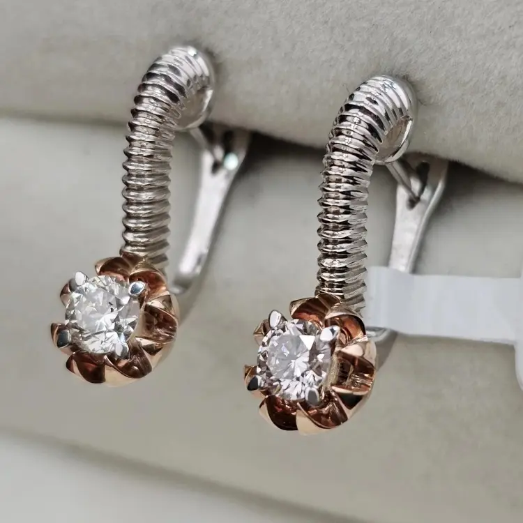 Серьги Deimantas 117307643 вес 6.02 г золото, бриллиант купить,NaN