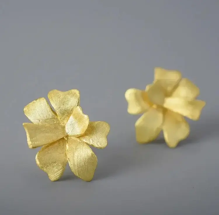 Серьги Deimantas 124950053 вес 3.9 г серебро, без вставок купить,NaN
