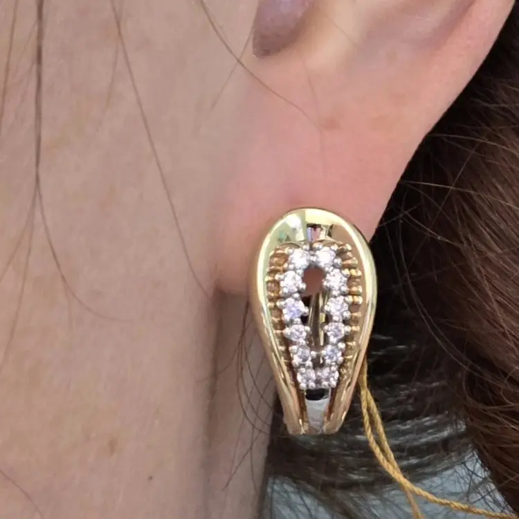 Серьги Deimantas 122665081 вес 9.1 г золото, фианит купить,NaN