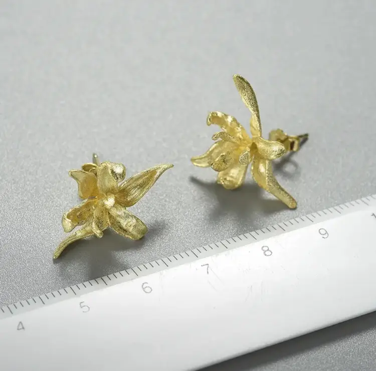 Серьги Deimantas 124949536 вес 3.76 г серебро, без вставок купить,NaN