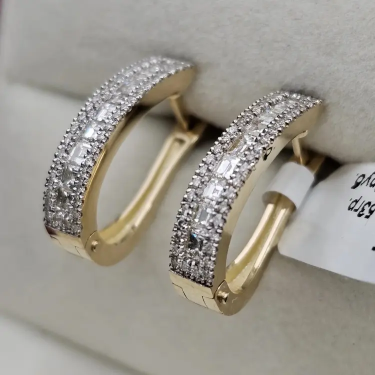 Серьги Deimantas 117311414 вес 5.53 г золото, бриллиант купить,NaN