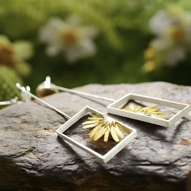 Серьги Deimantas 124959439 вес 4.77 г серебро, без вставок купить,NaN