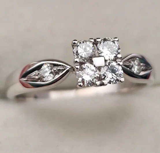 Комплект Deimantas 112109098 17,5р 0,37ct 0,69ct. купить,NaN