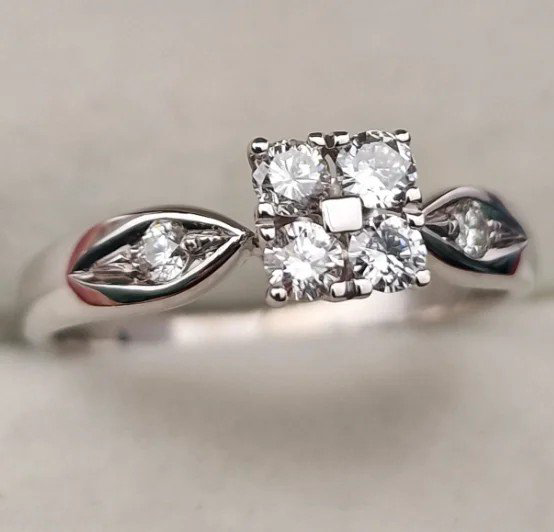 Комплект Deimantas 112109098 17,5р 0,37ct 0,69ct. купить,NaN