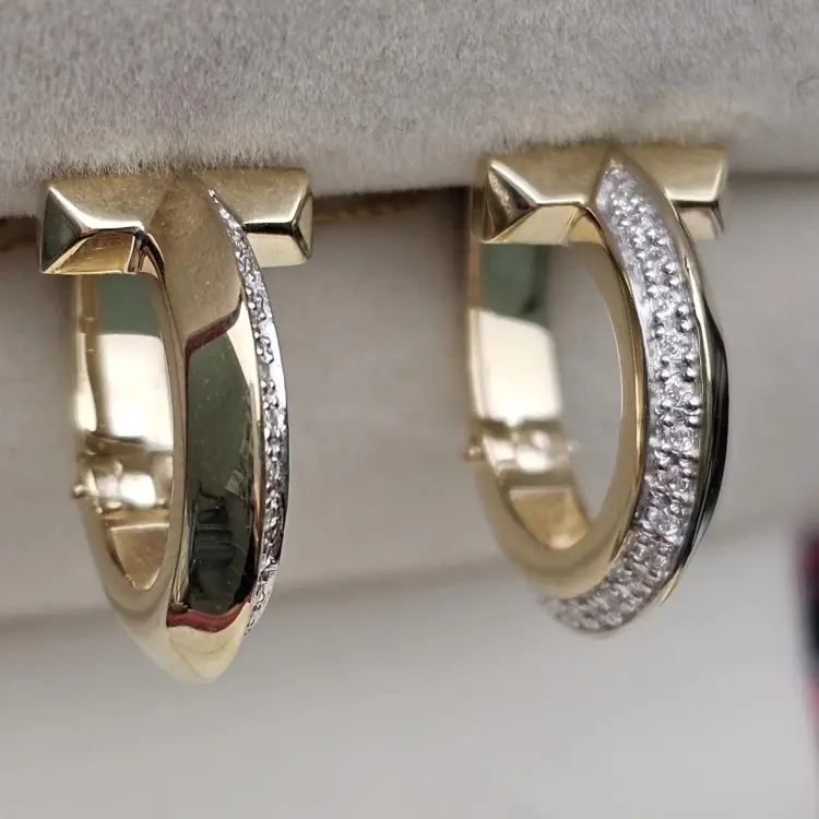 Серьги Deimantas 116265760 вес 5.97 г золото, бриллиант купить,NaN