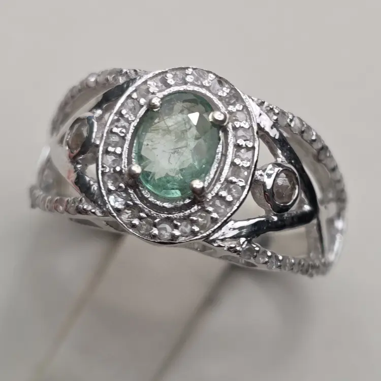 Deimantas 125636648 размер 17 вес 3.72 г серебро, изумруд, бриллиант - ForteMarket Deimantas 125636648 размер 17 вес 3.72 г серебро, изумруд, бриллиант купить,NaN
