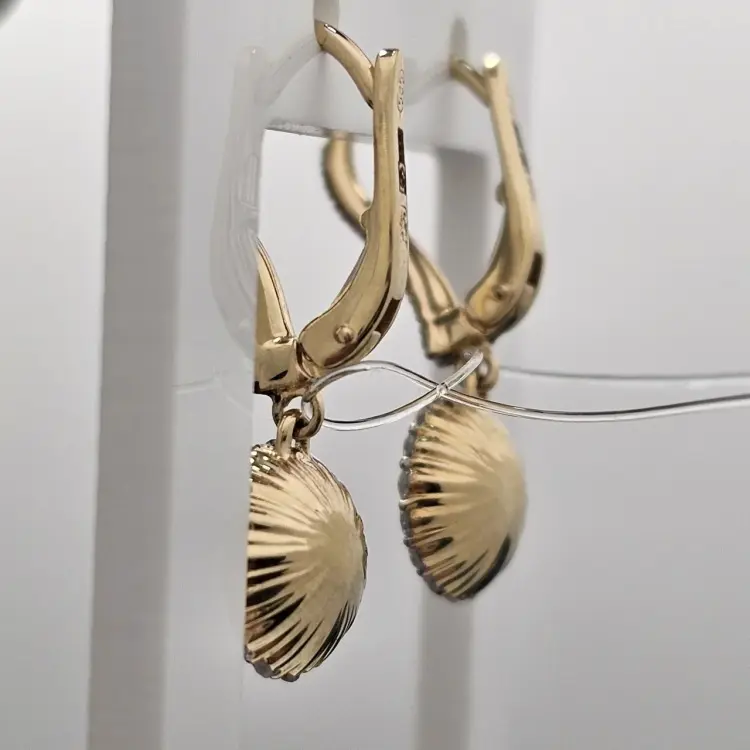 Серьги Deimantas 117310376 вес 5.05 г золото, бриллиант купить,NaN