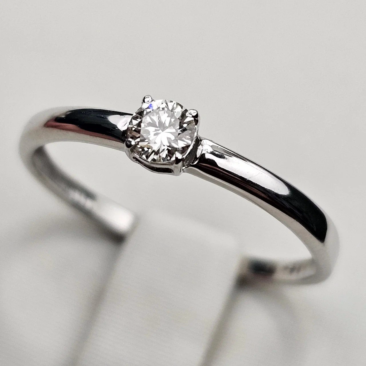 Кольцо Deimantas 112358795 17р 0,16ct. купить,NaN
