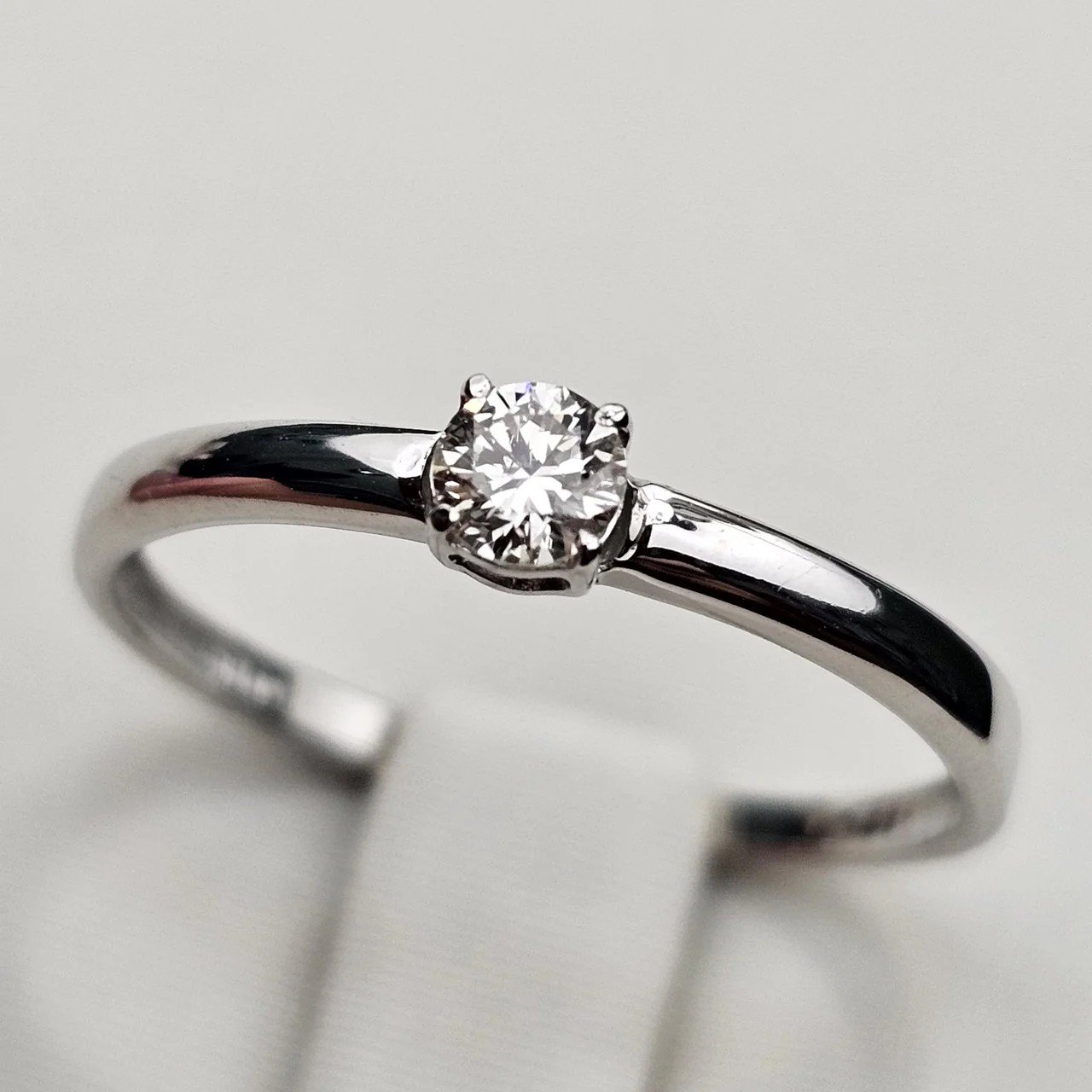 Кольцо Deimantas 112358795 17р 0,16ct. купить,NaN