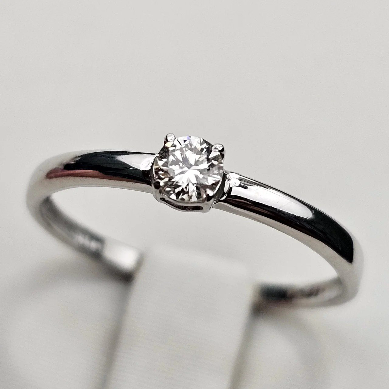 Кольцо Deimantas 112358795 17р 0,16ct. купить,NaN