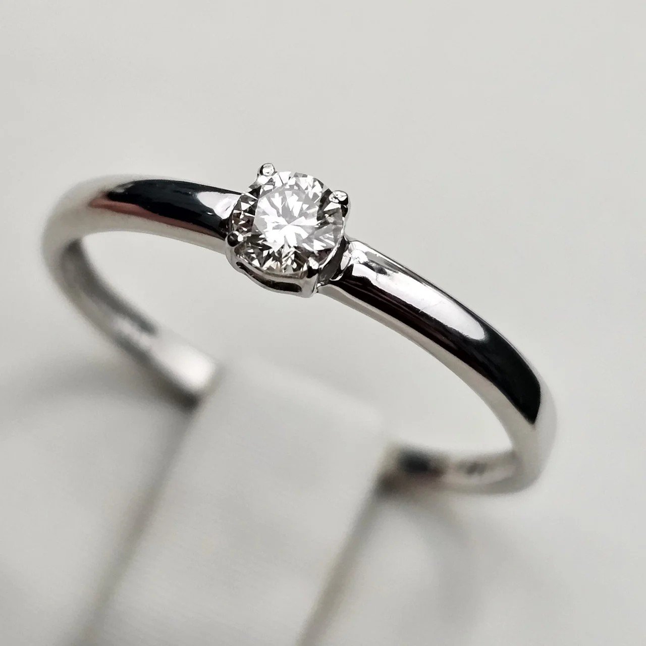 Кольцо Deimantas 112358795 17р 0,16ct. купить,NaN