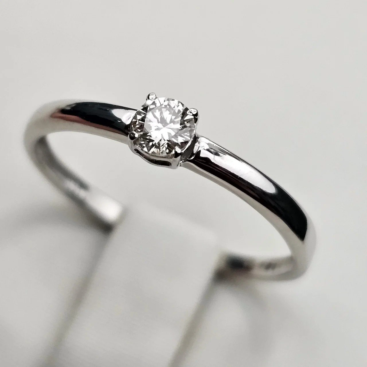 Кольцо Deimantas 112358795 17р 0,16ct. купить,NaN