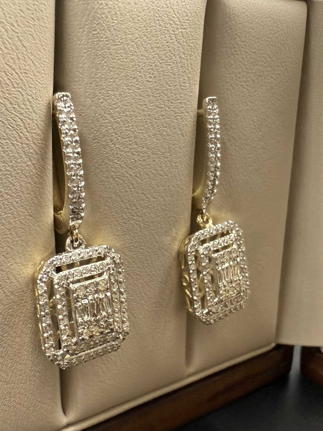 SharmStyle A650-523 вес 6.17 г золото, бриллиант купить,459200