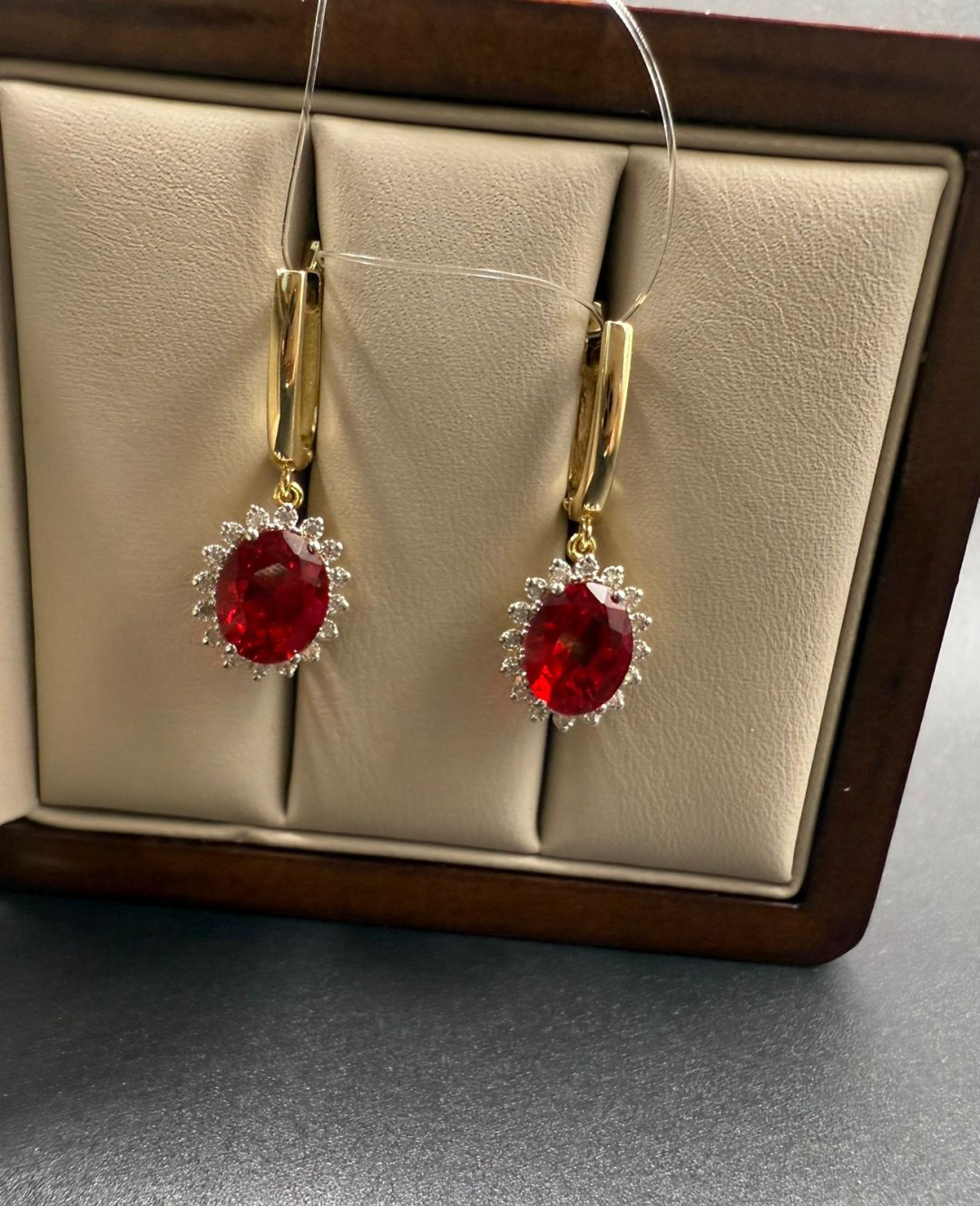 Серьги SharmStyle 436436 вес 3.87 г золото, бриллиант купить,NaN