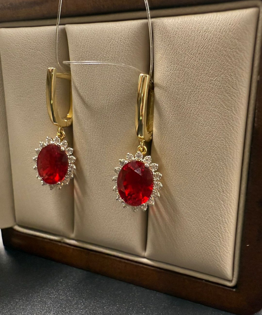 Серьги SharmStyle 436436 вес 3.87 г золото, бриллиант купить,NaN