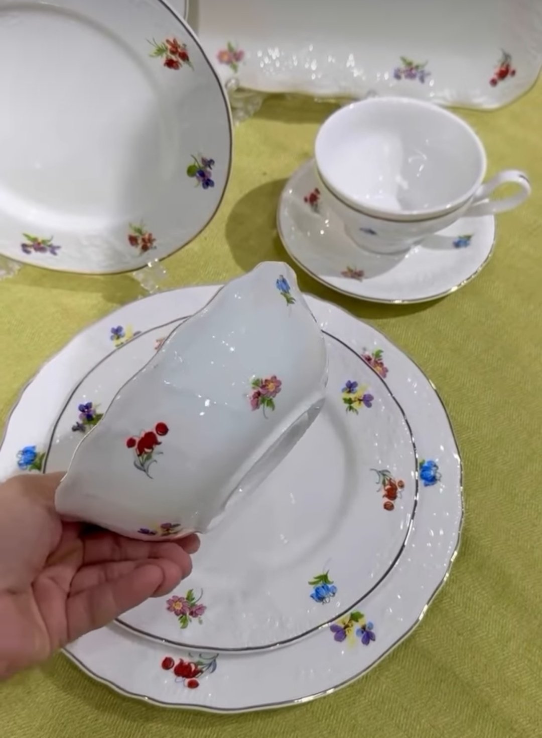 Сервиз на 6 персон Valentina , предметов: 32, чайно-столовый, фарфор купить,0