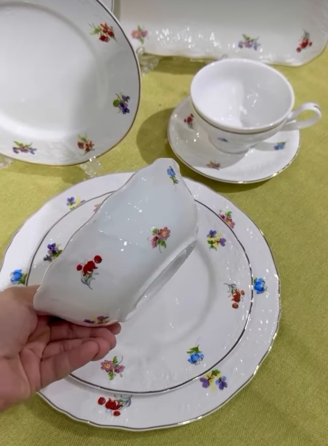 Сервиз на 6 персон Valentina , предметов: 32, чайно-столовый, фарфор купить,NaN