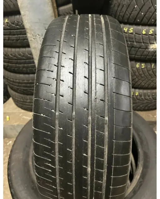 Yokohama AE61 215/60 R17 96 H без шипов купить,74400