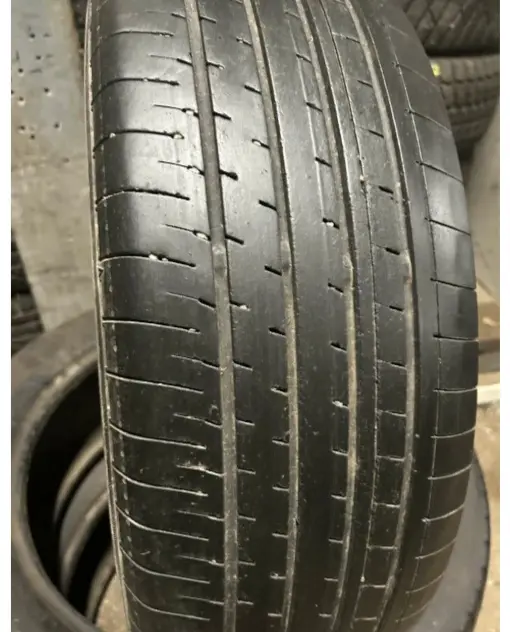 Yokohama AE61 215/60 R17 96 H без шипов купить,74400