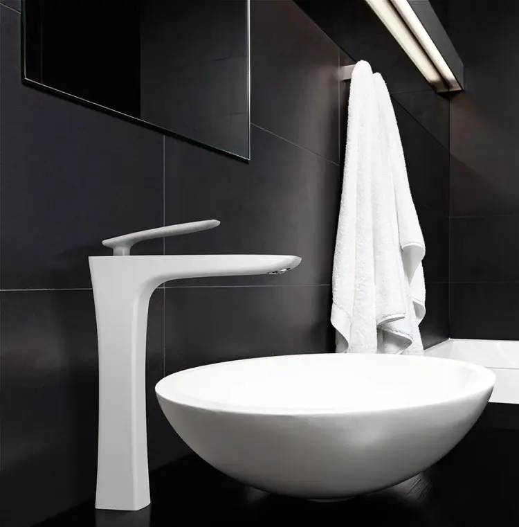 Смеситель Timo Helmi 4011/00-16F, латунь, цвет белый - ForteMarket Смеситель Timo Helmi 4011/00-16F, латунь, цвет белый купить,319200