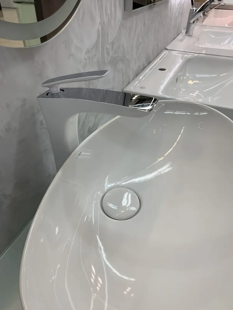 Смеситель Timo Helmi 4011/00-16F, латунь, цвет белый - ForteMarket Смеситель Timo Helmi 4011/00-16F, латунь, цвет белый купить,319200