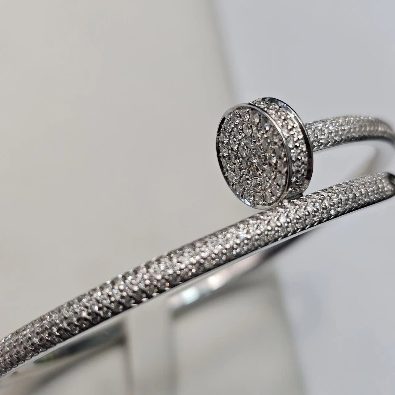 Браслет Deimantas 112061713 18р 24,31гр 1,62ct. купить,NaN