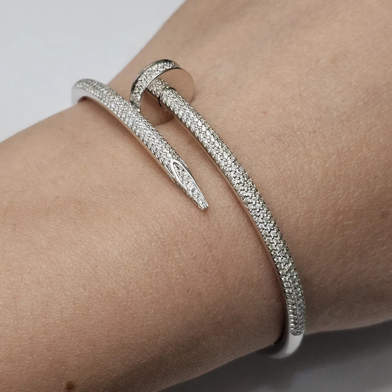Браслет Deimantas 112061713 18р 24,31гр 1,62ct. купить,NaN