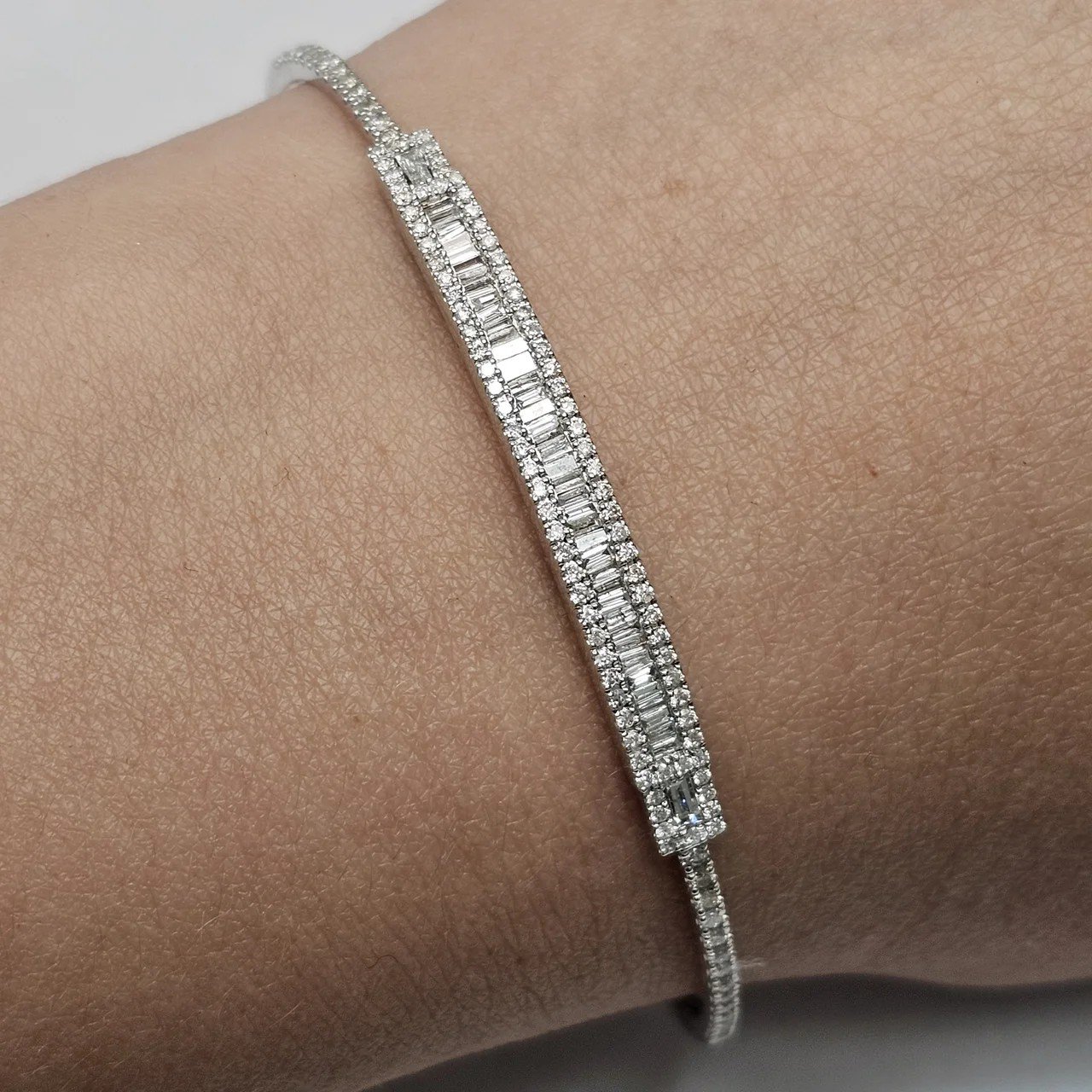 Браслет Deimantas 112062054 16-19р 7,38гр 1,15ct. купить,NaN